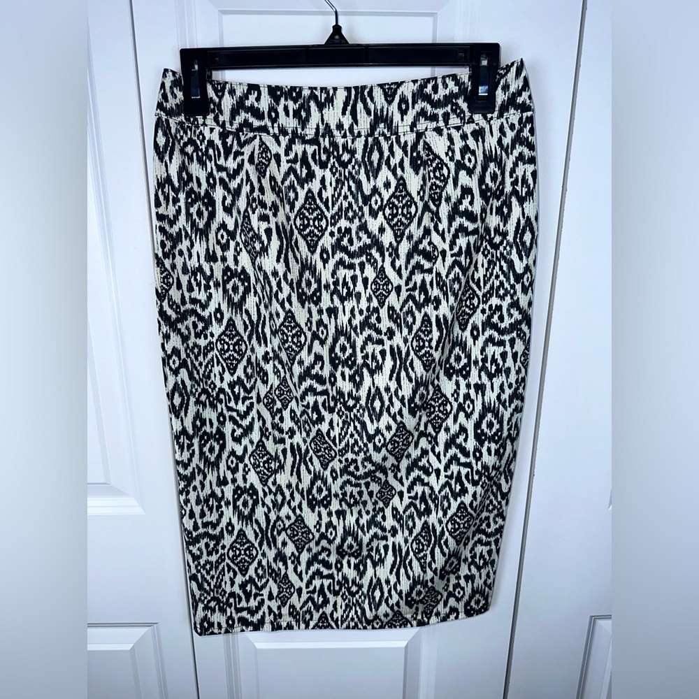 Rip Skirt Black & White Pattern Swim Skirt
